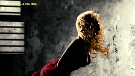 Jaime King çıplak - Sin City (2005)