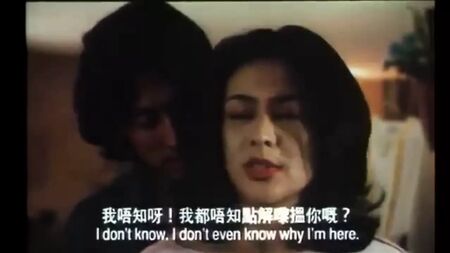 Hong Konglu yıldız Rosamund Kwan'ın seks sahnesi
