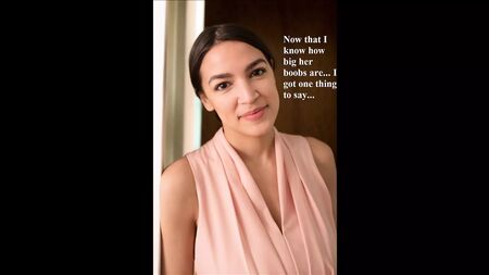Alexandria Ocasio-Cortez'in Büyük Göğüsleri
